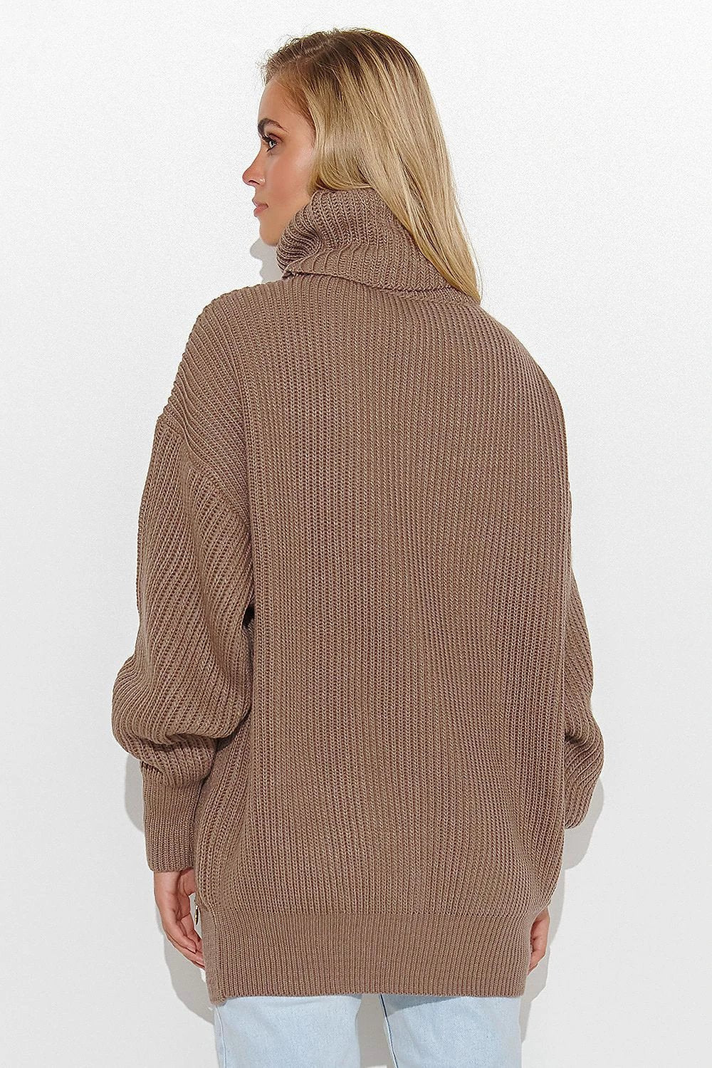 Makadamia Chunky Turtleneck Sweater - Soft Acrylic Fabric for Women's Warmth and Comfort in Various Colors by Makadamia
