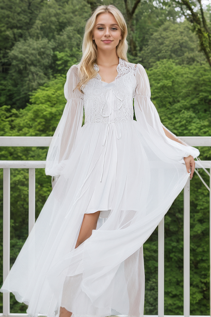 Unwritten Verse Lace Robe and Camisole Set