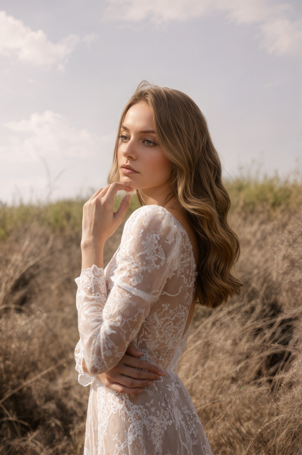 Emilia Tracery Long-Sleeve Floral Lace Bridal Robe