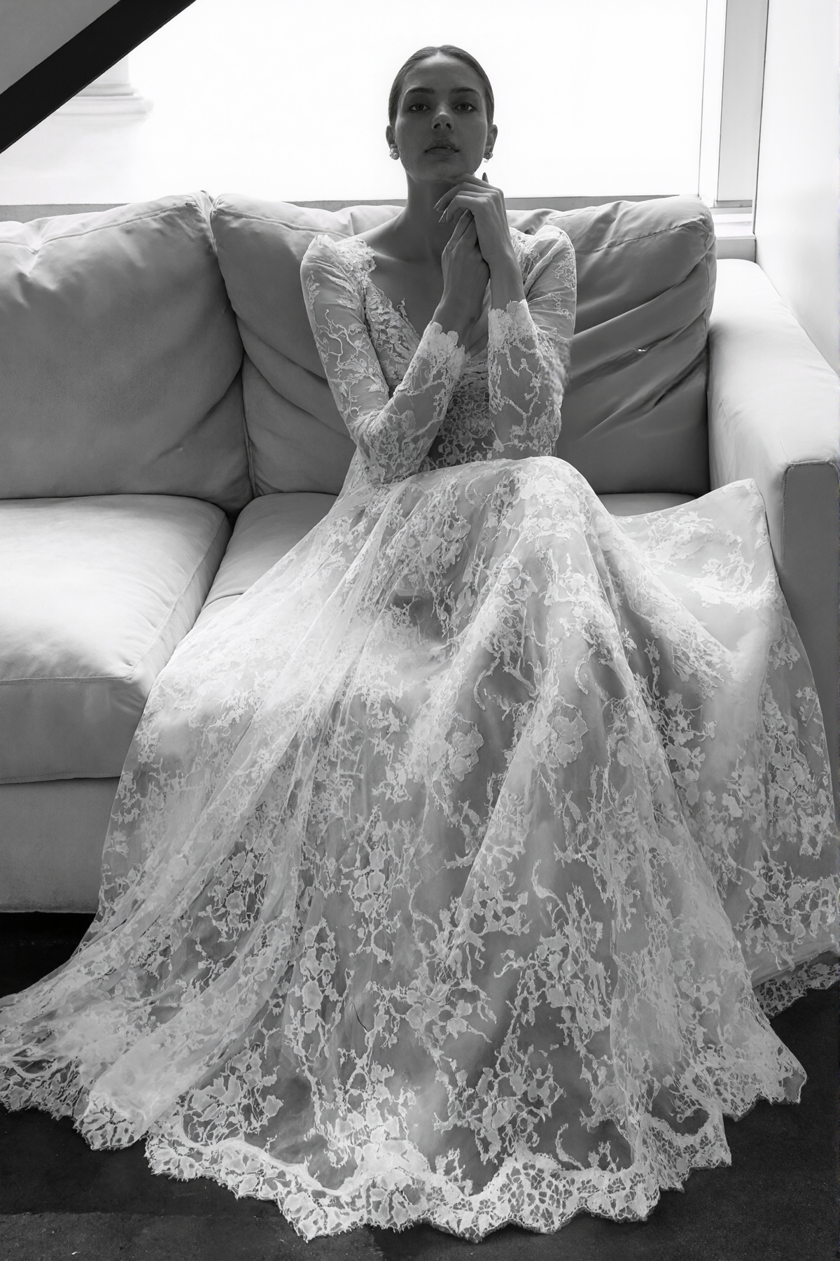 Emilia Tracery Long-Sleeve Floral Lace Bridal Robe