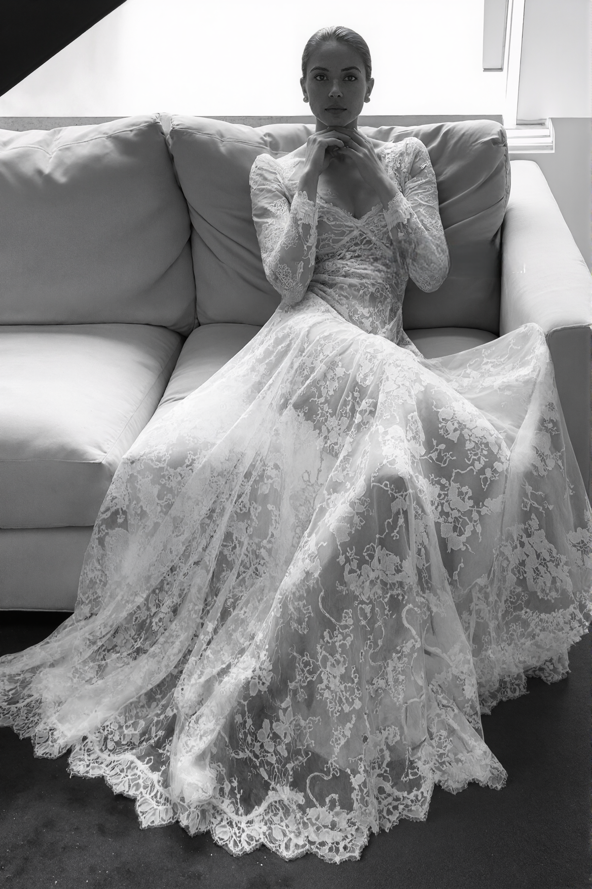 Emilia Tracery Long-Sleeve Floral Lace Bridal Robe