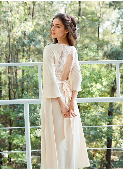 Avelisse Keyhole Lace-Back Satin Robe