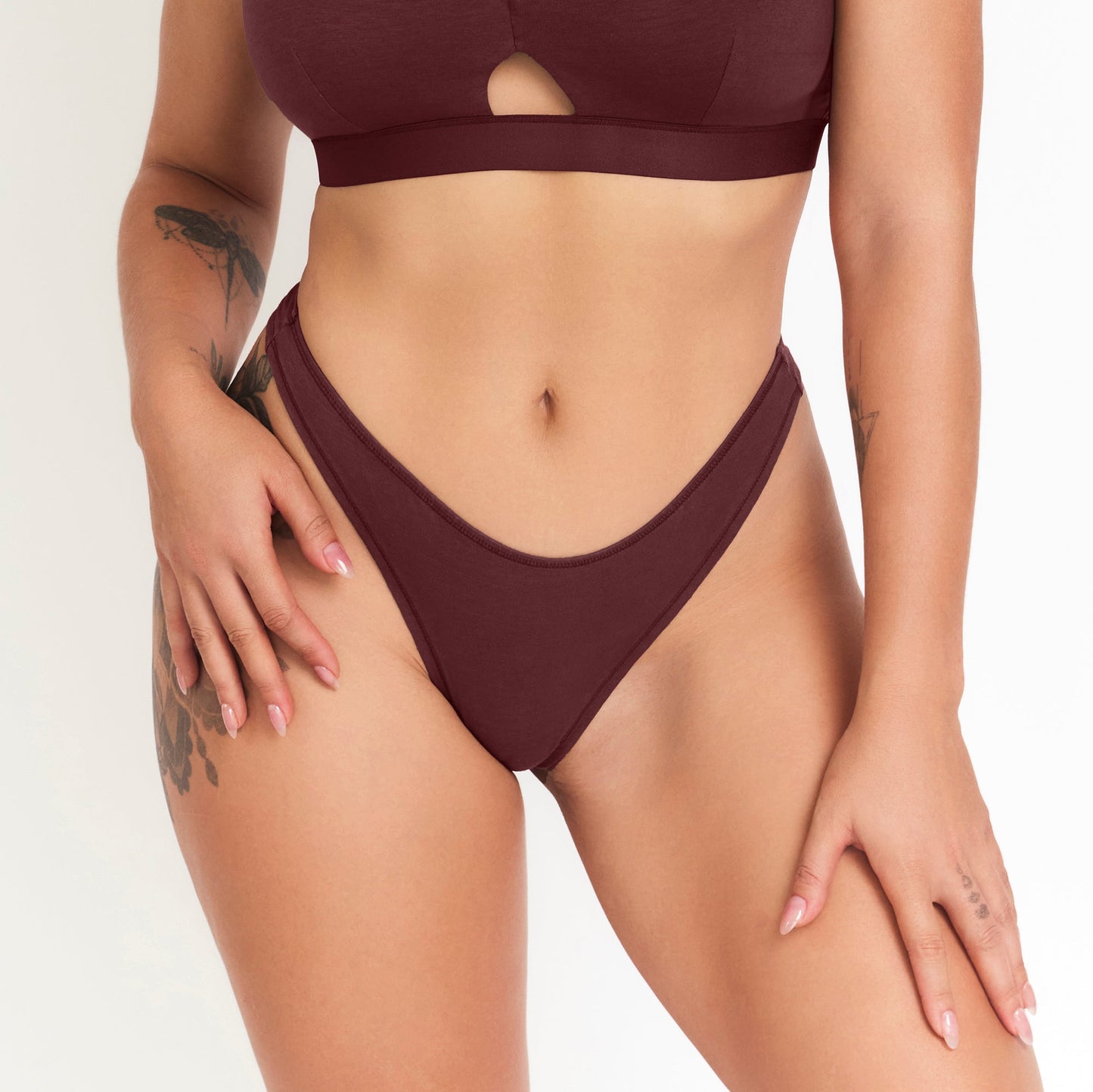 Organic Hemp Thong - Breathable Ultra-Light Fiber for Natural Everyday Comfort in Sour Cherry