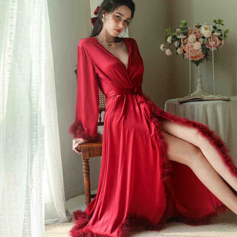 Vivian Poise Feather-Trim Satin Robe & Slip Set