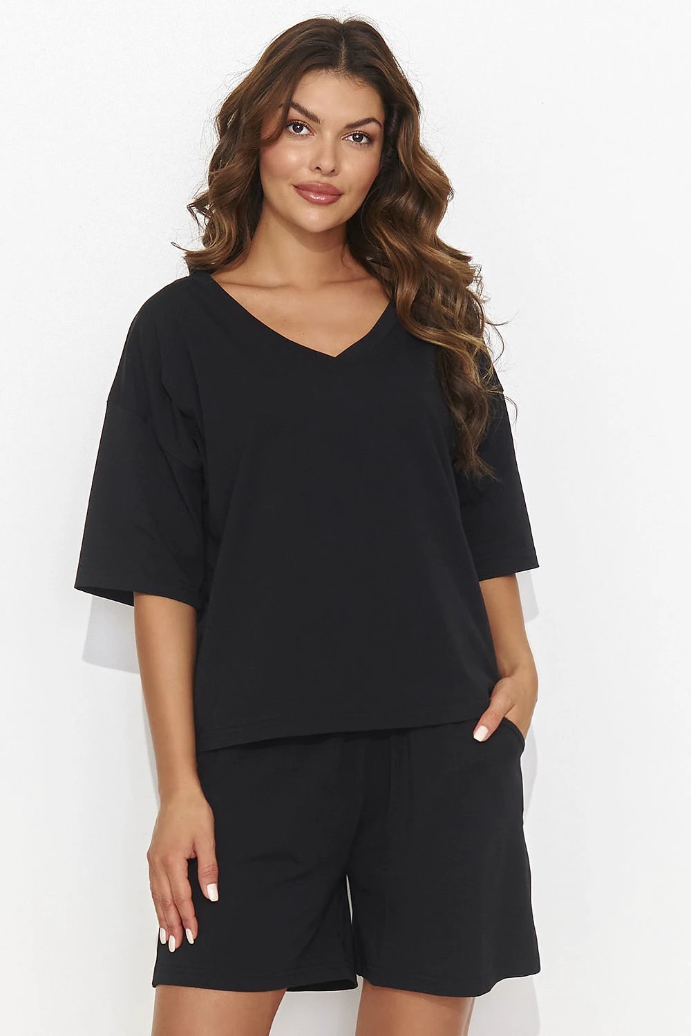 Numinou Set Light Knit Women Blouse Shorts Heart Neckline by Numinou