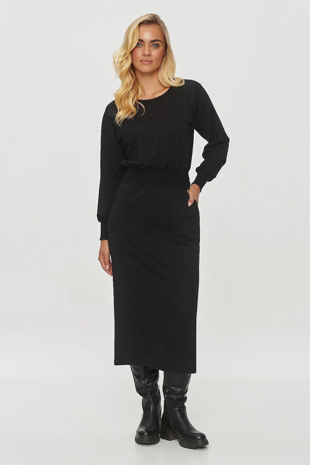 Makadamia Women's Black Cotton Daydress - Comfortable Versatile Casual Midi Dress for Everyday Wear by Makadamia