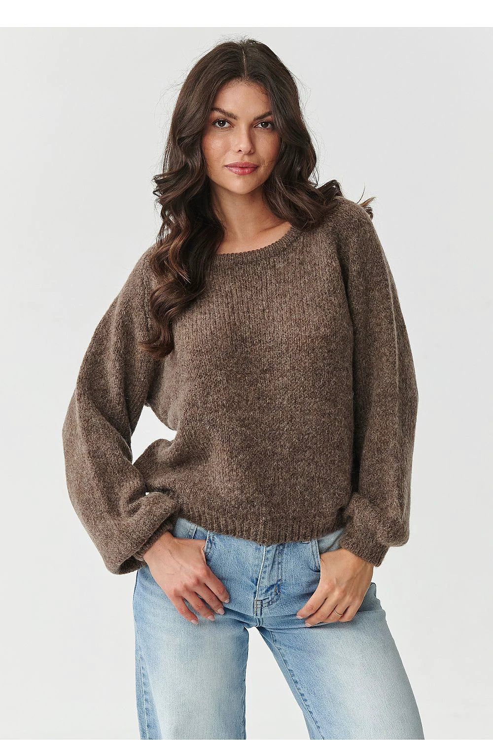 Makadamia Women's Beige Jumper - Luxurious Kid Mohair and Wool Blend for Comfort and Warmth by Makadamia