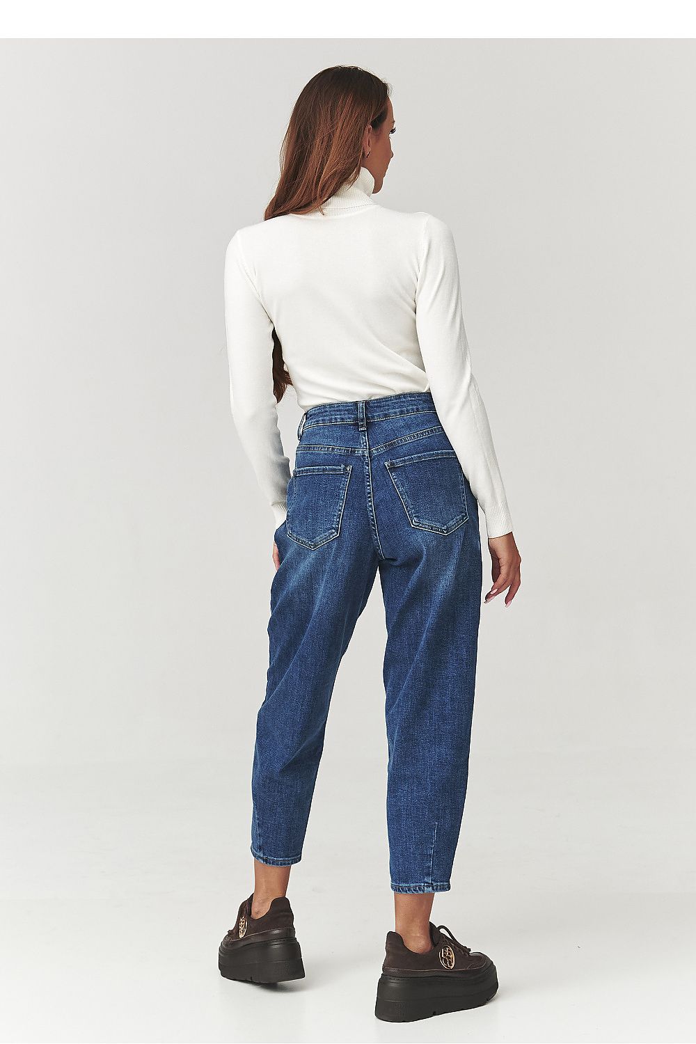 Turtleneck Makadamia by Makadamia