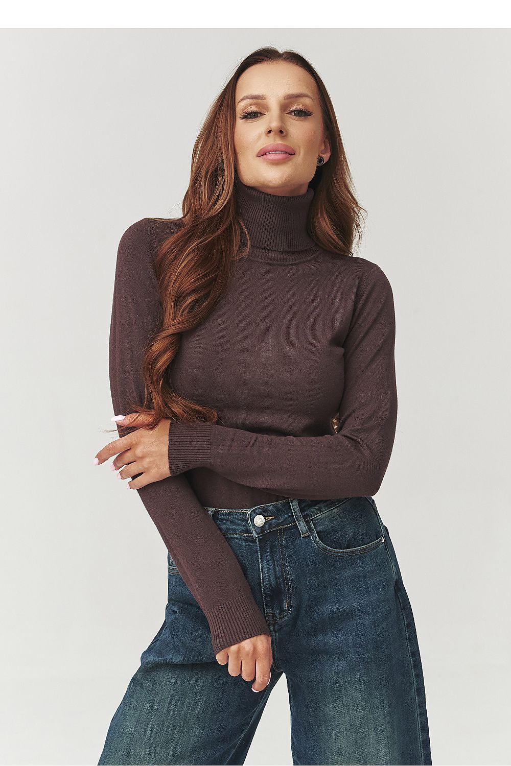 Turtleneck Makadamia by Makadamia