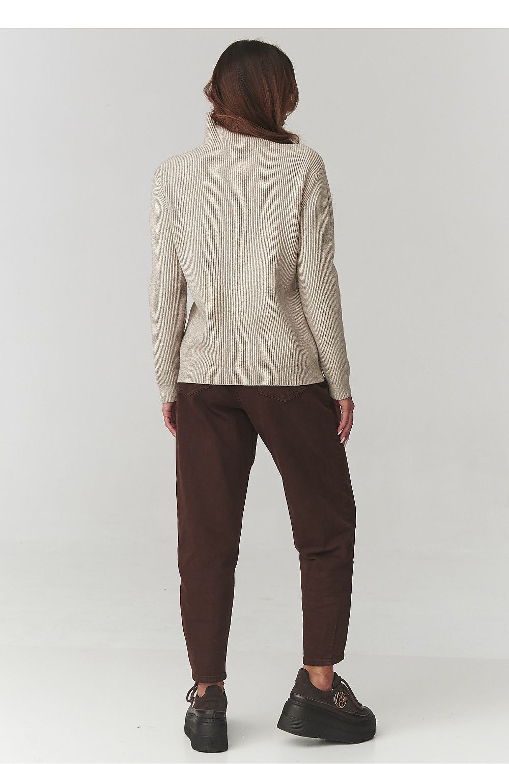 Turtleneck Makadamia by Makadamia