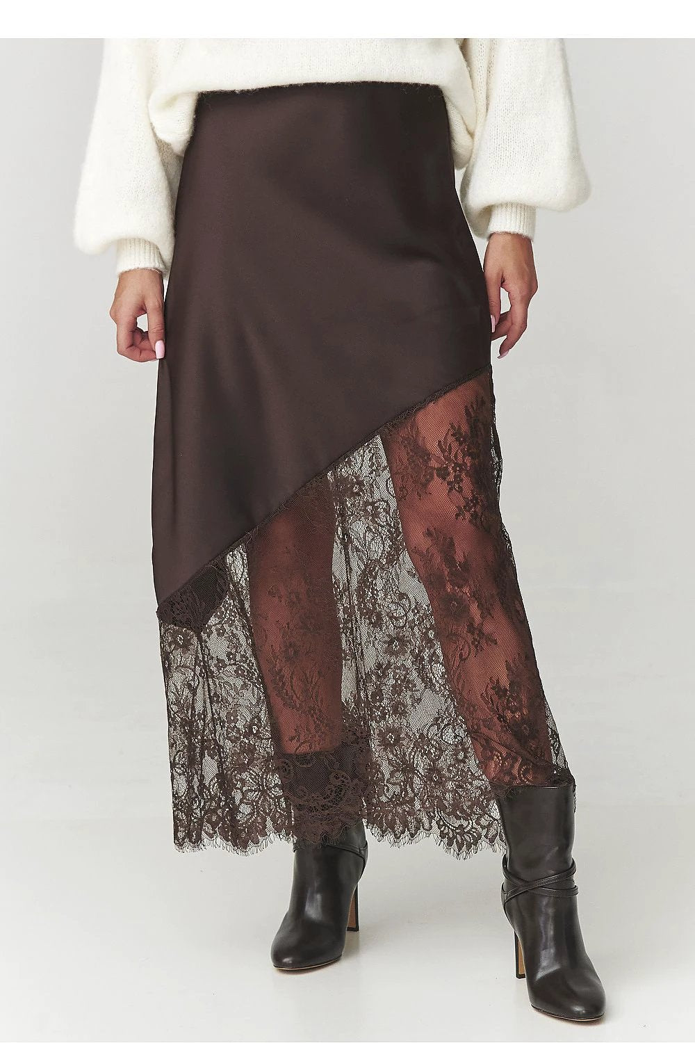 Makadamia Skirt Makadamia - Asymmetrical Brown Lace Women's Skirt with Elastic Waist Design by Makadamia