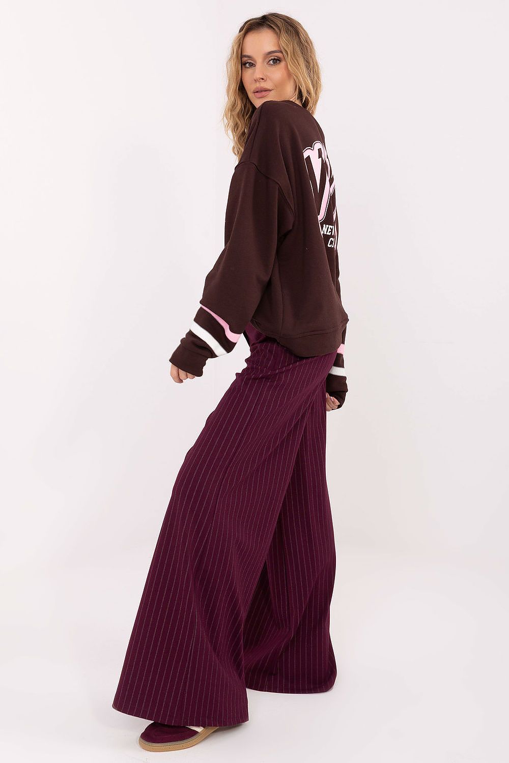 Sweatshirt Factory Women's Loose-Fitting Long Sleeve Sweatshirt - Comfortable Cotton Polyester Blend with Contrasting Stripes for Everyday Style by Factory Price