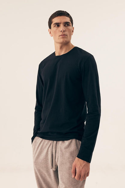 Henderson Men's 2-Pack Long Sleeve Round Neck Undershirt - Soft Comfortable Fabric for Everyday Wear and High Comfort by Henderson