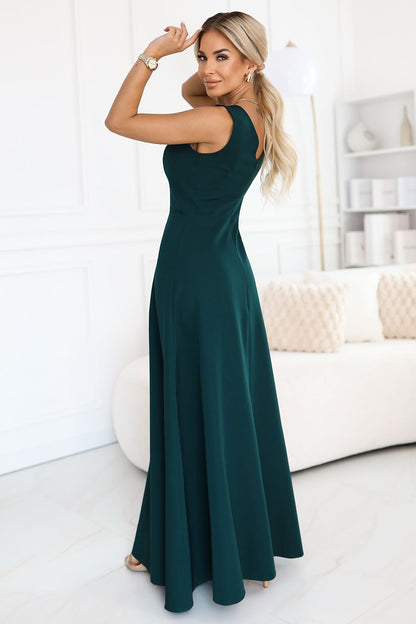  Long dress model 221799 Numoco 