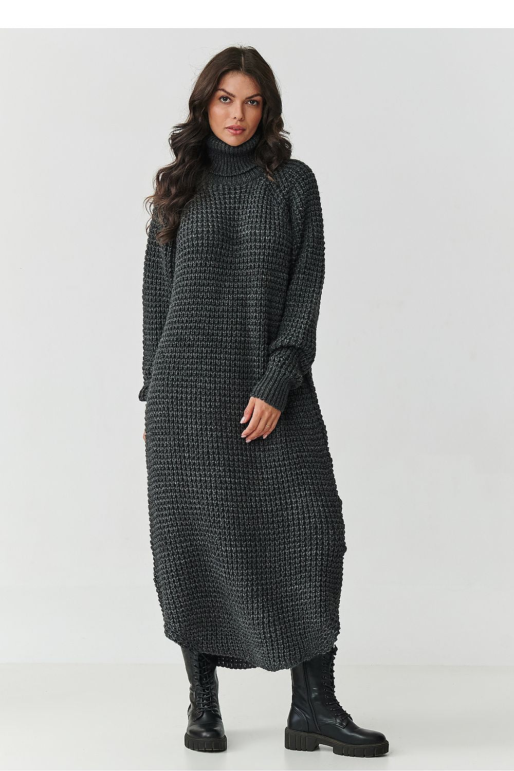 Winter Interval High-Collar Knit Midi Dress – Grey