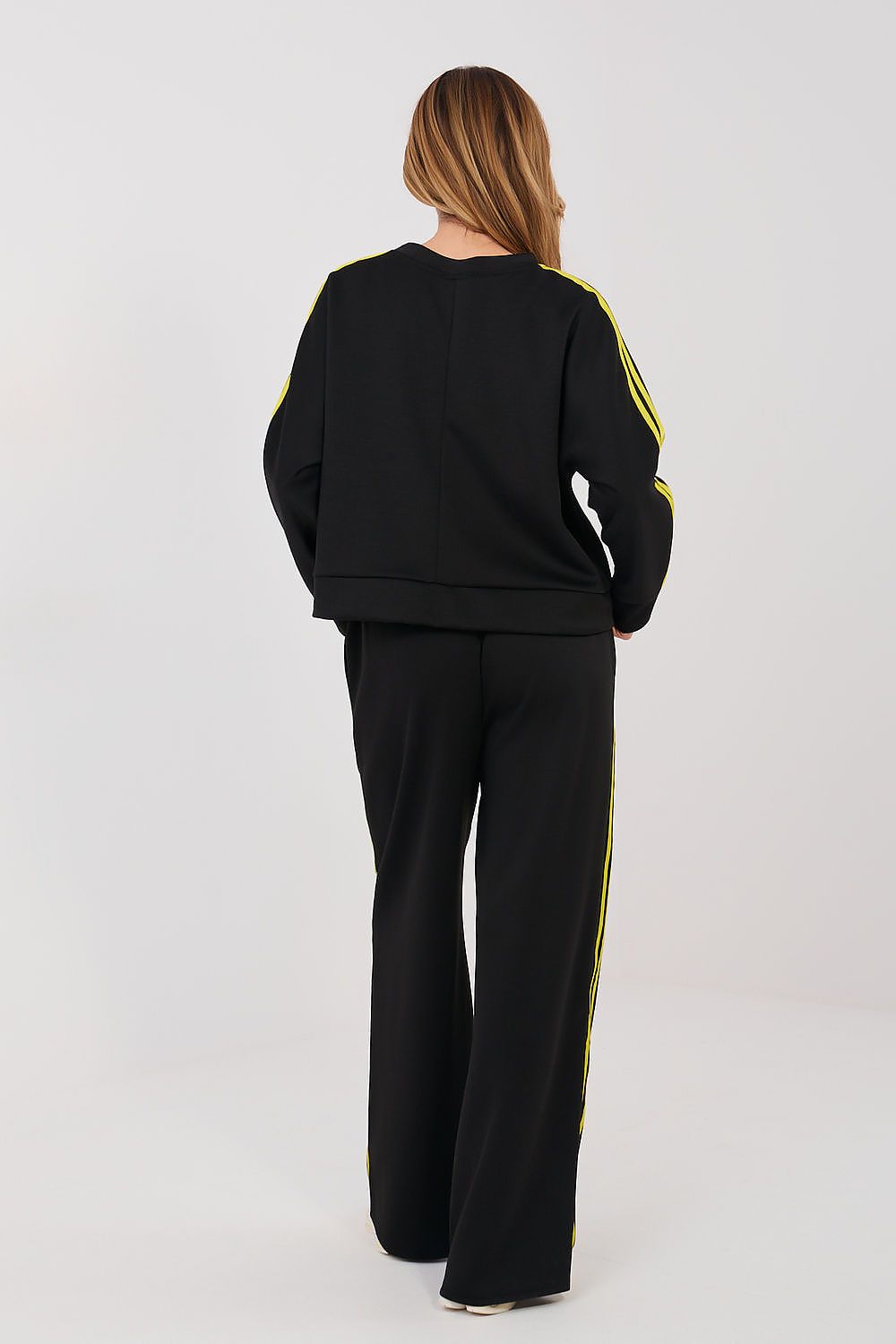 Side-Line Rhythm Sweatshirt & Pants Set