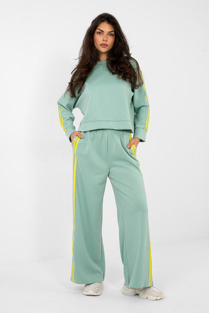 Side-Line Rhythm Sweatshirt & Pants Set