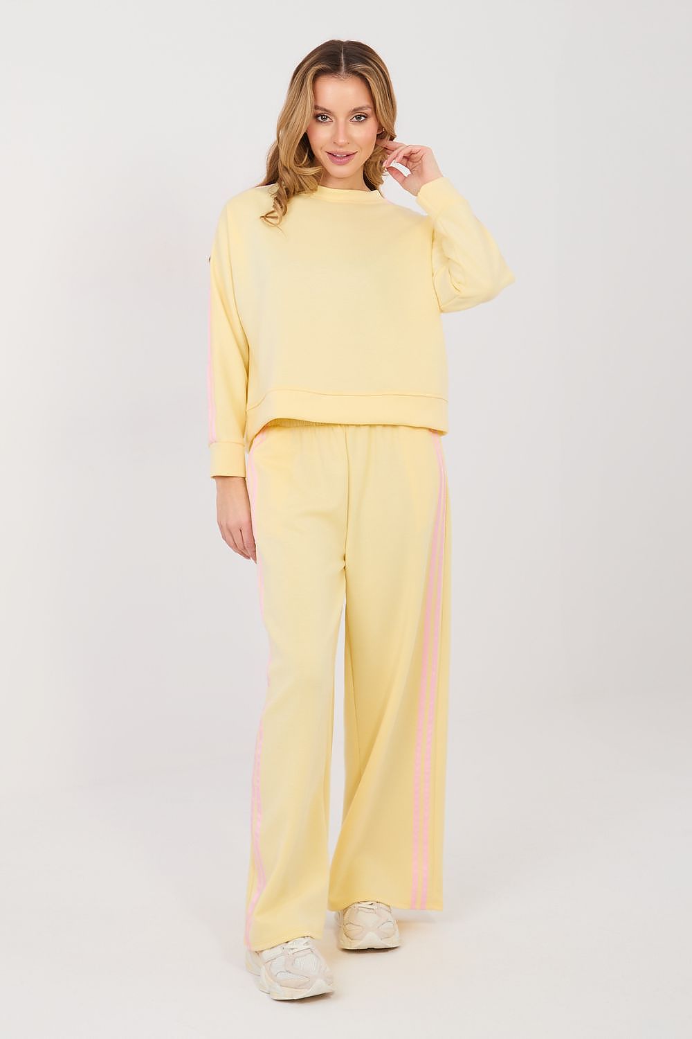 Side-Line Rhythm Sweatshirt & Pants Set