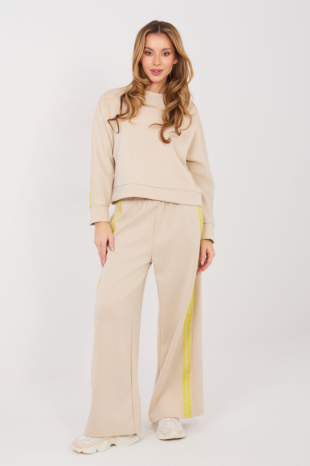 Side-Line Rhythm Sweatshirt & Pants Set