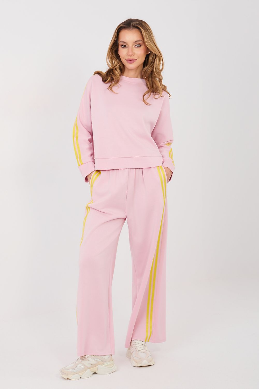 Side-Line Rhythm Sweatshirt & Pants Set