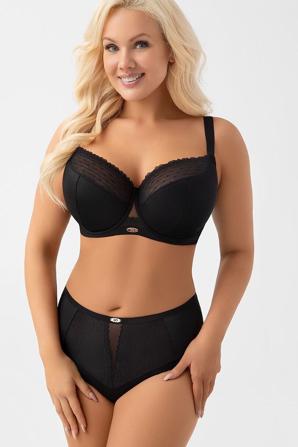 Soft Contour Black Lace Semi-Padded Bra — product photograph