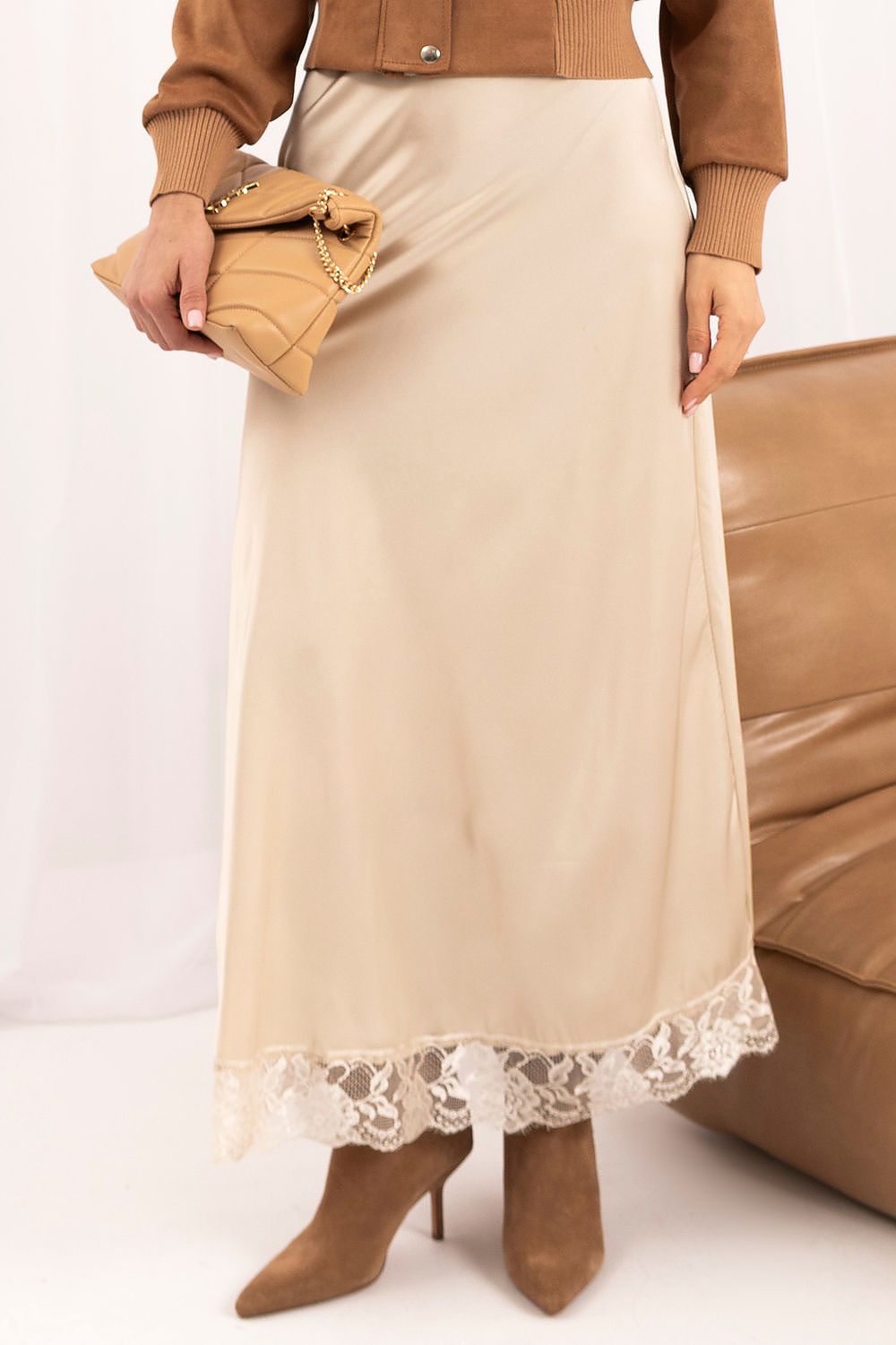 Ivory Postscript Lace-Hem Satin-Effect Midi Skirt – Beige — view 1