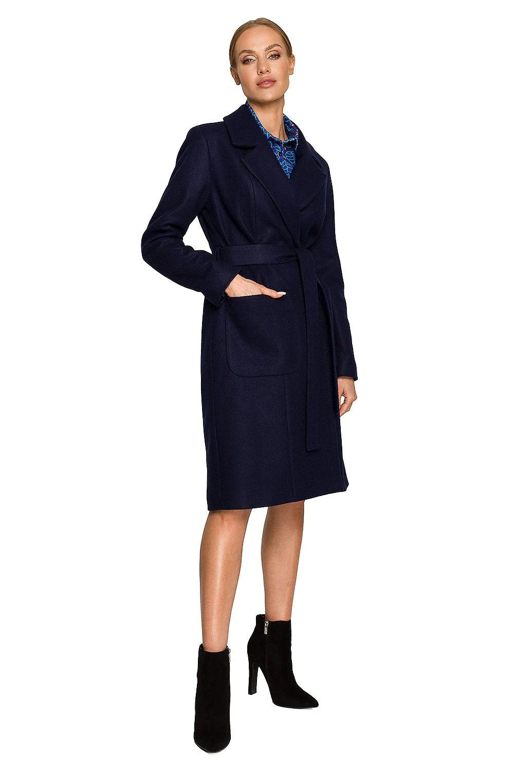 Coat Moe by Moe