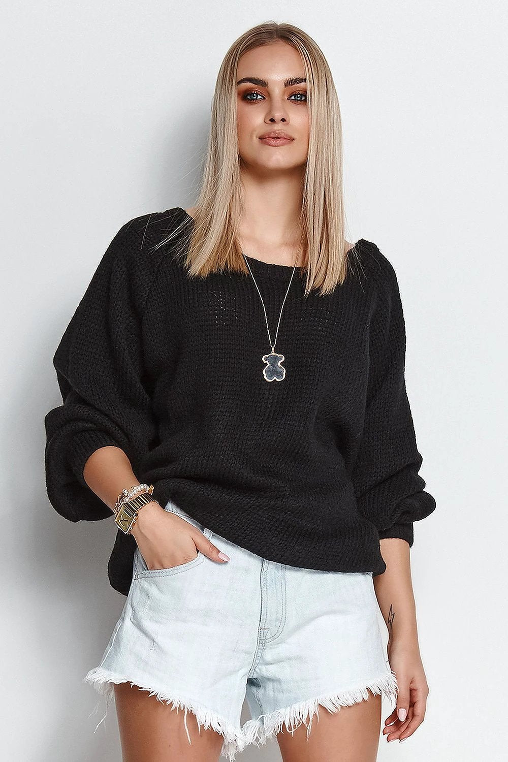 Makadamia Women's Pink Acrylic Jumper - Flattering Ribbed Hem and Boat Neck for Versatile Wear by Makadamia